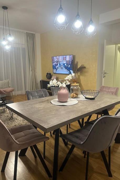 New Modern Accommodation In City Metković 外观 照片