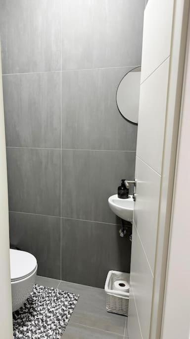 New Modern Accommodation In City Metković 外观 照片