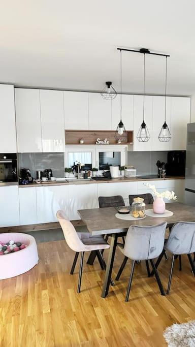 New Modern Accommodation In City Metković 外观 照片
